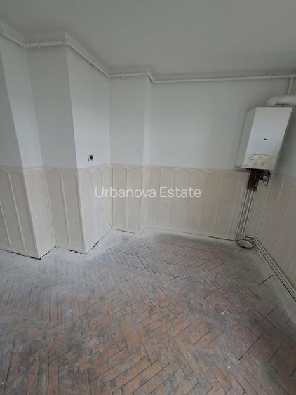 Apartament cu 3 camere,  et 4/8, 90 mp,  str Decebal/ Unirii - 7