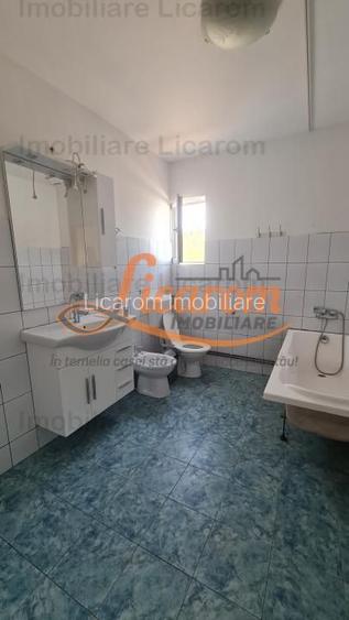 Proprietate in Cristian cu trei constructii+o fundatie,450000euro - 26