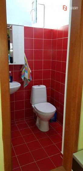Apartament 3 camere, Lipovei - loc de parcare, balcon