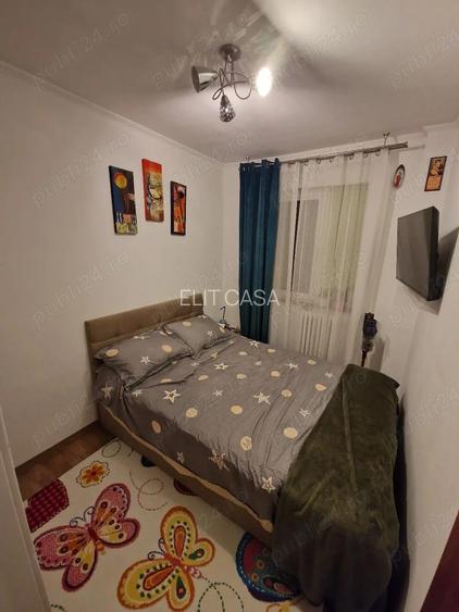 Apartament 3 camere, zona Tatarasi, etajul 2/4 - 4