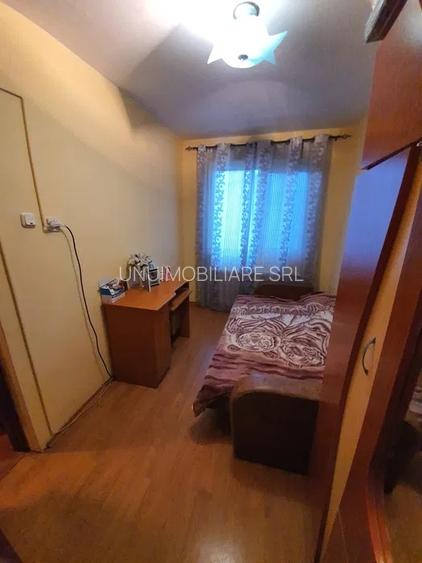 Apartament 3 camere complet renovat zona unități militare Sud - 4