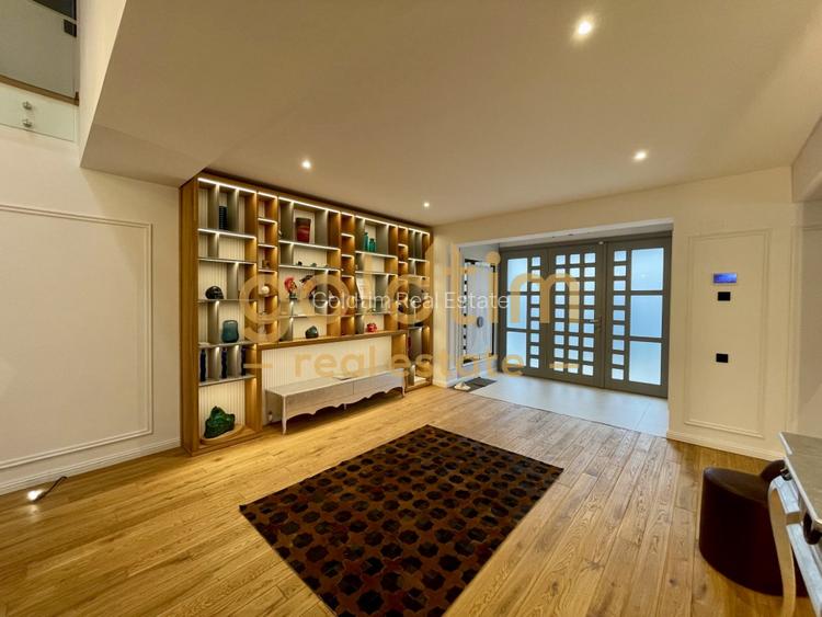 UNICA/ABSOLUT SUPERBA/ VILA INDIVIDUALA/IANCU NICOLAE/CURTE GENEROASA - 14