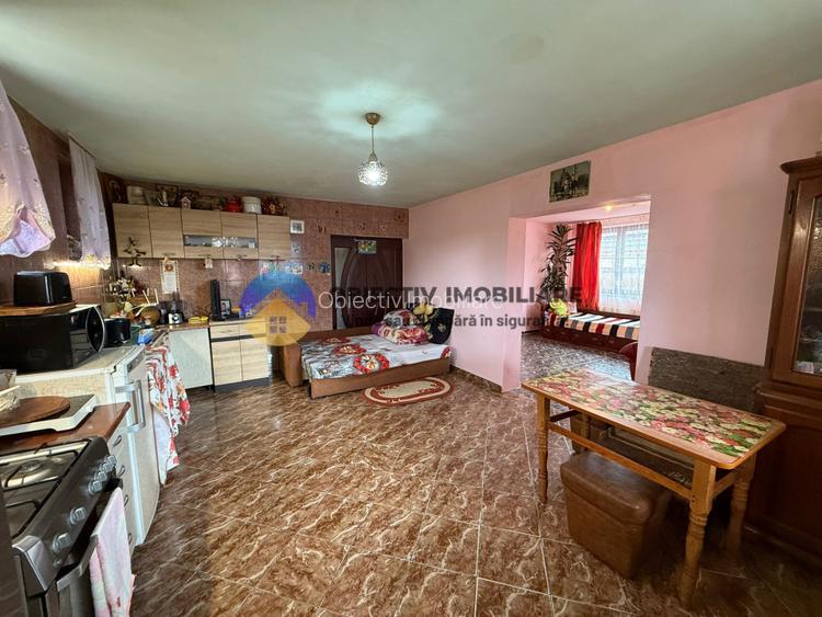 Casa de vanzare cu peisaj deosebit - Savinesti, jud. Neamt  - 17