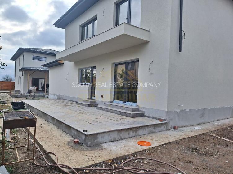 Casa individuala  P+1+Pod - 350 mp teren-STR.SCOLII - 26