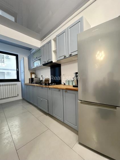 Apartament cu vedere la mare mobilat si utilat - 4