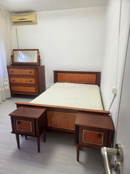 Sala Palatului, Ion Campineanu - 10