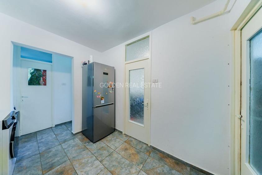 Apartament 2 camere, zona 300, decomandat, etaj 1 - 4