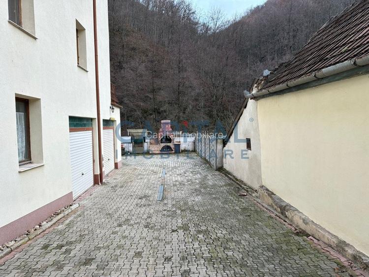 Comision 0%, casa/pensiune 15 camere, zona frumoasa - 23