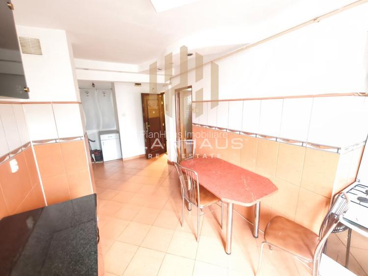 Apartament decomandat, 71 mp, etaj 1, orientare sudică – locație excelentă, - 6