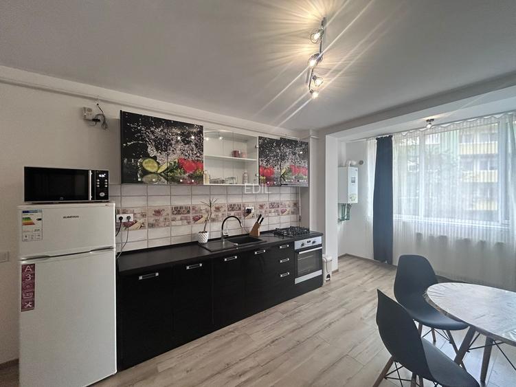 Apartament de 2 camere, semidecomandat, zona Florilor - 2