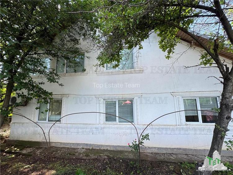 Casa de vanzare - Movilita, jud. Ialomita - 2000 mp teren, pozitie foarte buna - 3