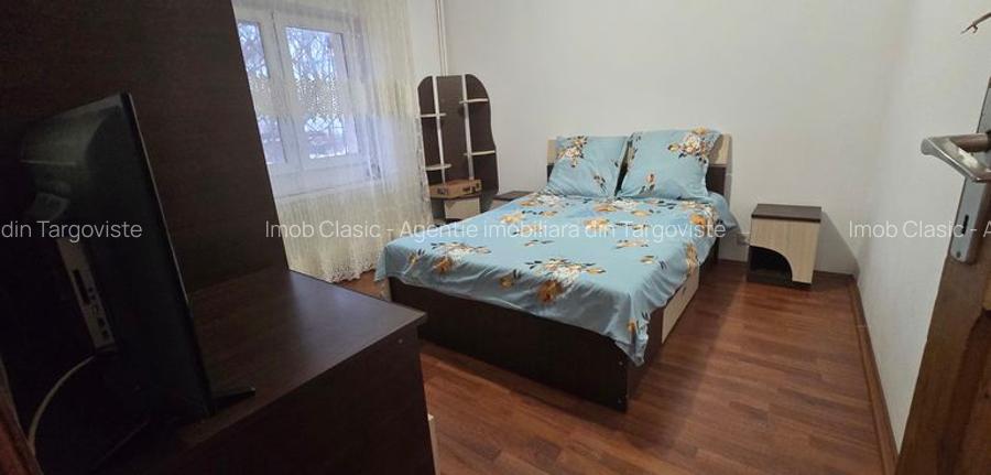 Targoviste, str. Boerescu Zaharia, parter, vanzare apartament 4 camere - 4