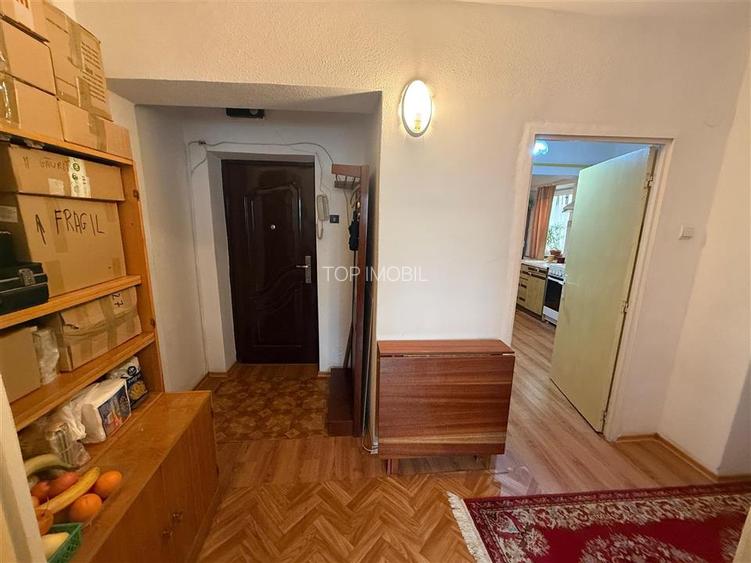 Apartament cu 2 camere decomandat, etajul 1 - Centru - Palas Mall. - 6