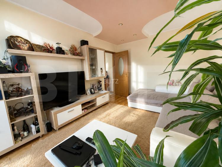 Apartament 3 camere, decomandat, etaj 3/4 - zona Astra - 2