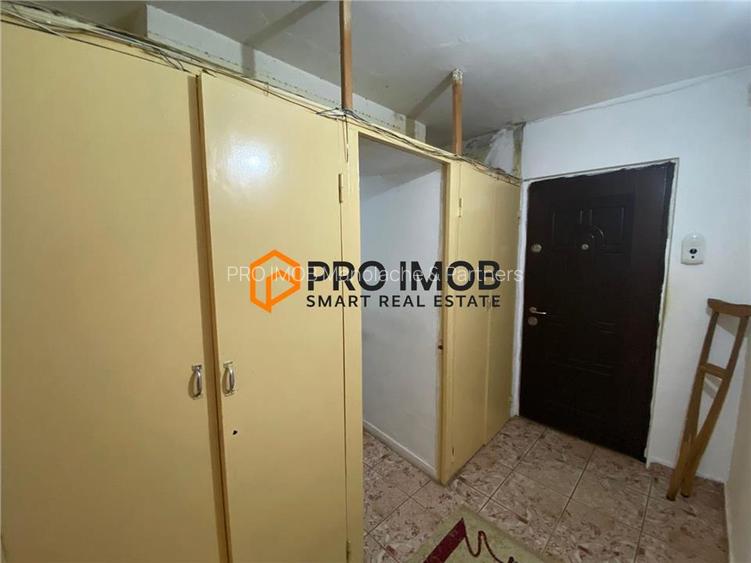 Apartament 2 camere cf 1 semidecomandat zona Berca - 8