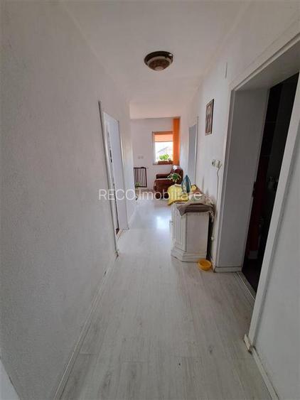 Casa P+M in zona Ciheiului, la 400 m de tramvai - 12