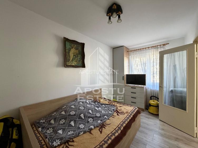 Apartamentu cu 2 camere,renovat, etajul 2, zona Sagului - 2