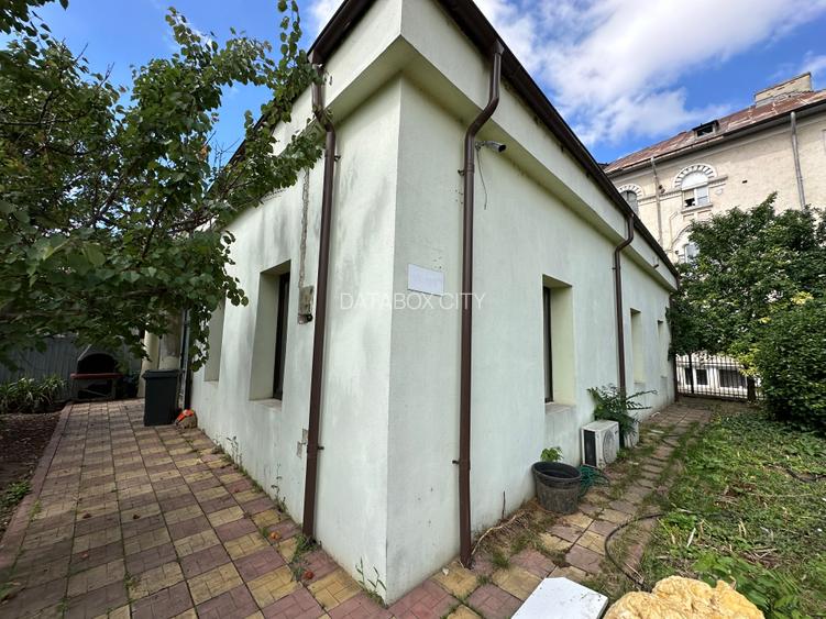 Proprietar,vand casa in ultracentrala (in spate la Modern/Winmark), 329 mp teren - 2