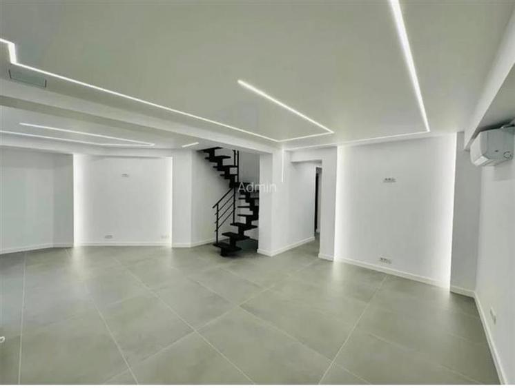 Vanzare spatiu comercial Decebal