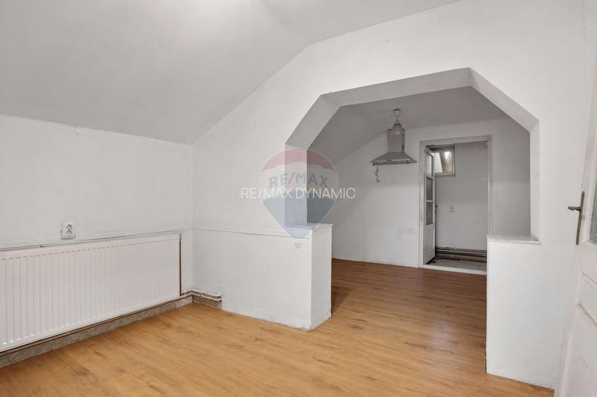 Casa si teren 2173 mp de vanzare in Tipar , la 12km de Chisineu Cris - 11