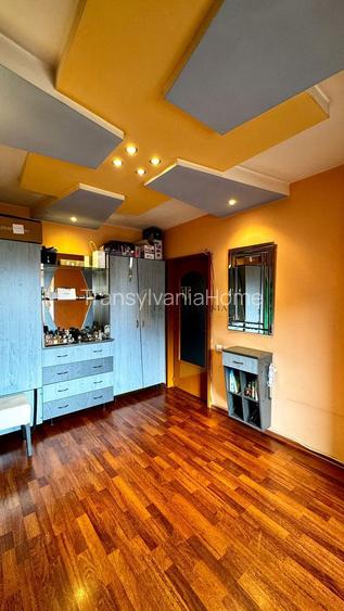 Apartament 3 camere, decomandat - 4