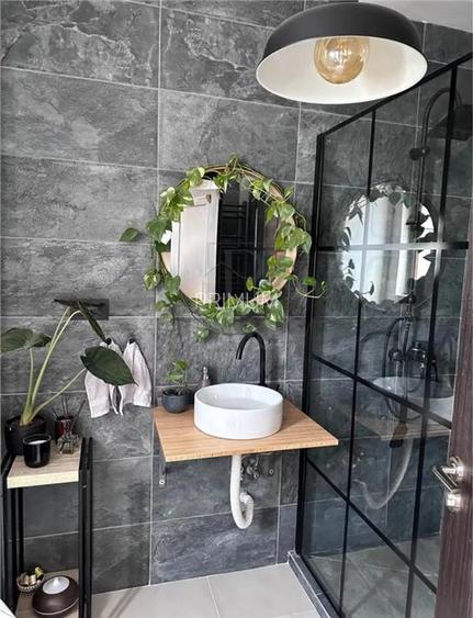 Duplex mobilat si utilat - perete dublu - teren 544 mp. - 8