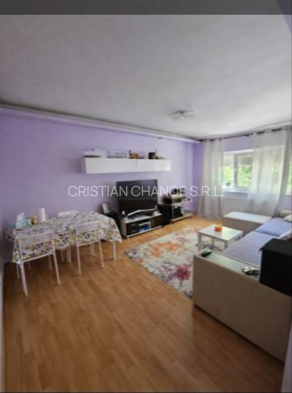 39787  Apartament 3 camere Poarta 6 - 4