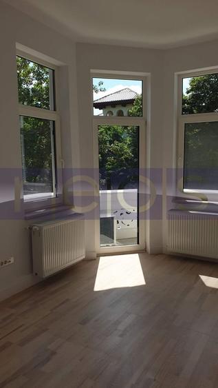 INCHIRIERE VILA INTERBELICA | CAPITALE | 360 MP | RESTAURATA | - 5