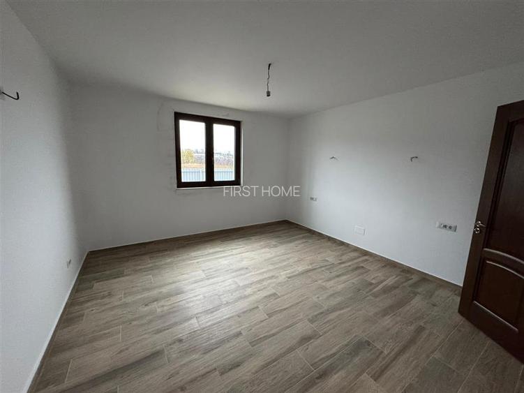 Vila deosebita Parter + Mansarda de vanzare in Odobesti - 24