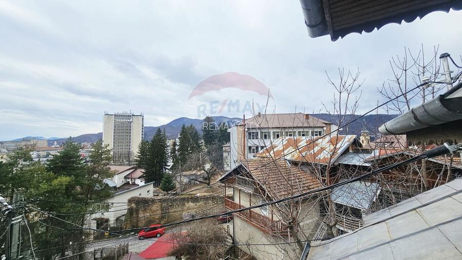 Apartament cu 3 camere de vânzare în zona Central - 29