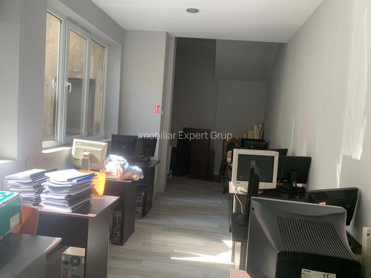 Cladire de Birouri Universitate - 3