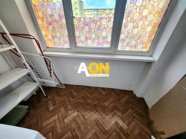 De inchiriat apartament 3 camere, etaj 1, Cetate - 13