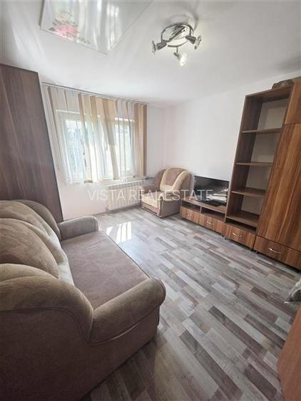 Garsoniera, zona Tractorul - 2