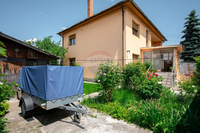 Apartament cu 4 camere la casă | 105 mp Utili | Curte 128 mp - 2