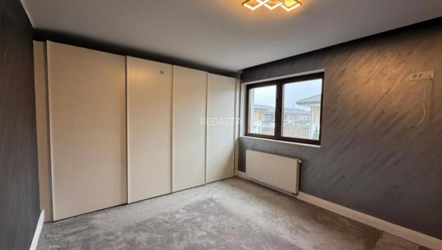 OXFORD GARDENS / VILA CU PISCINA / 4 DORMITOARE COMPLET RENOVATA - 2