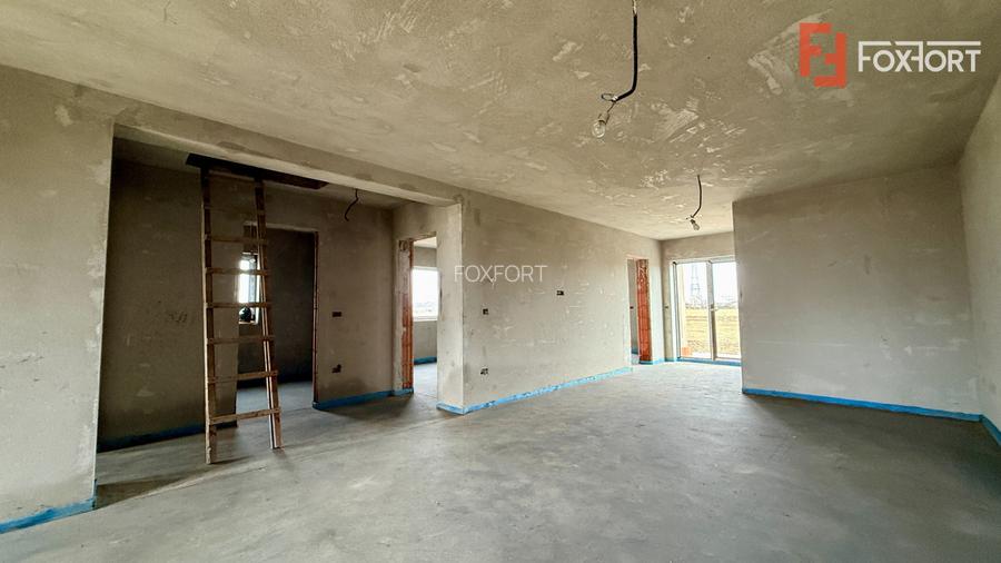 Duplex de vanzare, 4 camere in spate la Castel - Mosnita Noua - 3