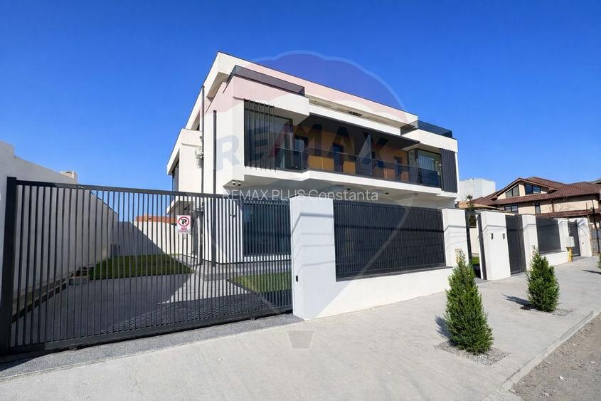 Casă / Vilă cu 8 camere de închiriat în zona Faleza Nord - 3