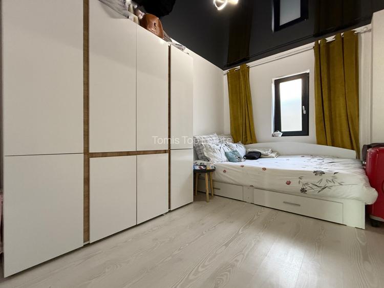 Mamaia-Sat, Vila modernă, mobilata si utilata complet, 15 camere - 13