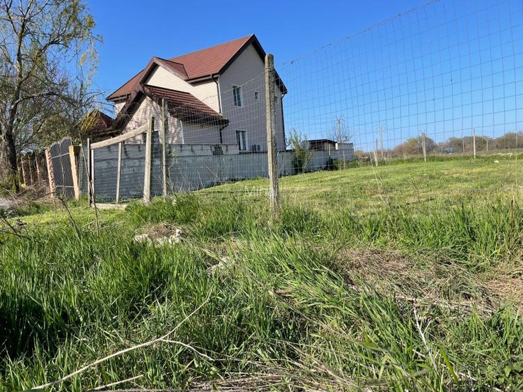 Teren intravilan constuibil - 3