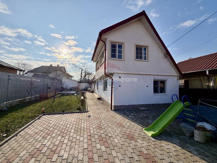 Casă / Vilă cu 4 camere de vânzare în zona Central - 37