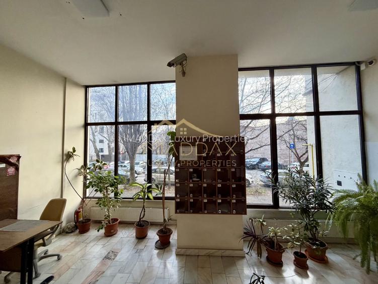 Apartament cu 4 camere *95mpc* // Bulevardul Unirii - 44