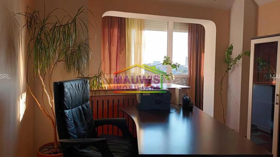 Mosilor Eminescu  Pizza Hut / bl 1981 / - 3