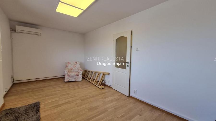 The best View in town // Terasa // 1970 - 4