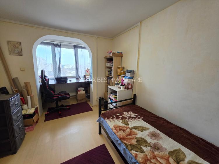 Titan, 10 minute metrou, la parcul Brancusi, pe Constantin Brancusi - 2