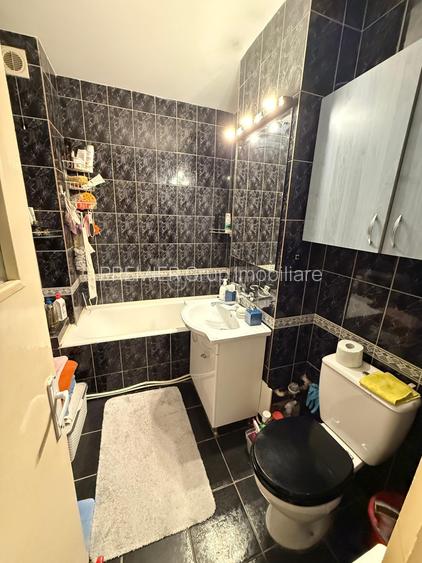 Etaj 2! Apartament 4 camere 2 băi, Tatarasi, decomandat - 12