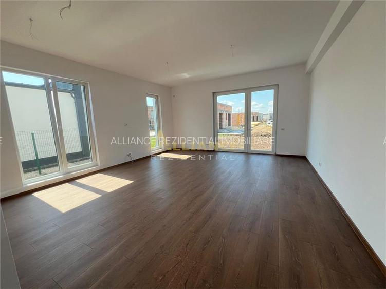 Casa individuala - 4 camere  - 2 bai - in ansamblu rezidential-str asfaltata - 6