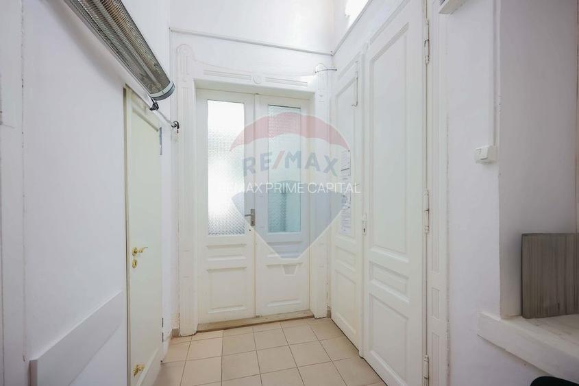 Casă de Vânzare cu 4 camere, Ultracentral - Cuza Vodă - 9