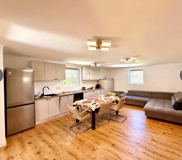 Apartament primăverii-curte interioara  - 8