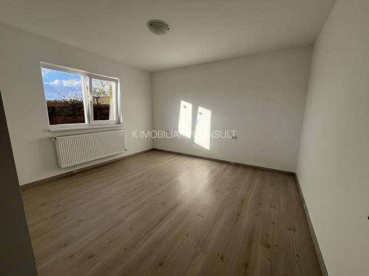 Glina stadion casa parter 4 camere - 43