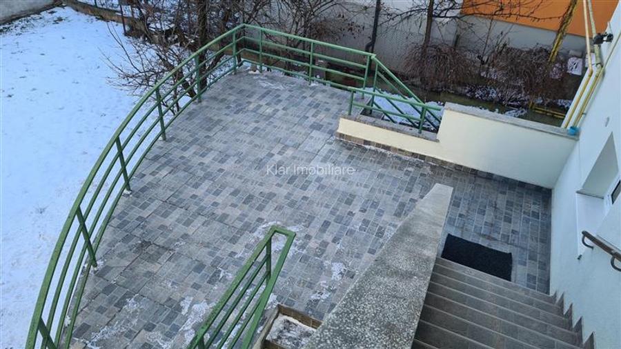 Spatiu pentru birou 4 camere128mp,curte,parcare, Zorilor, zona Sigma - 17